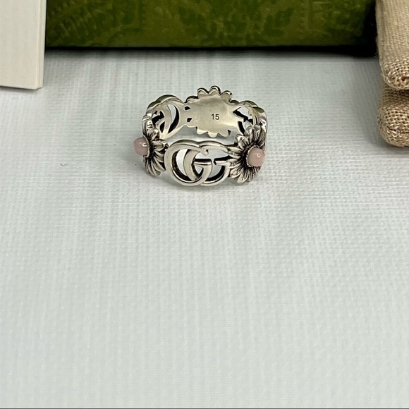 GUCCI
GG Marmont sterling silver ring with pearls - Picture 5 of 6